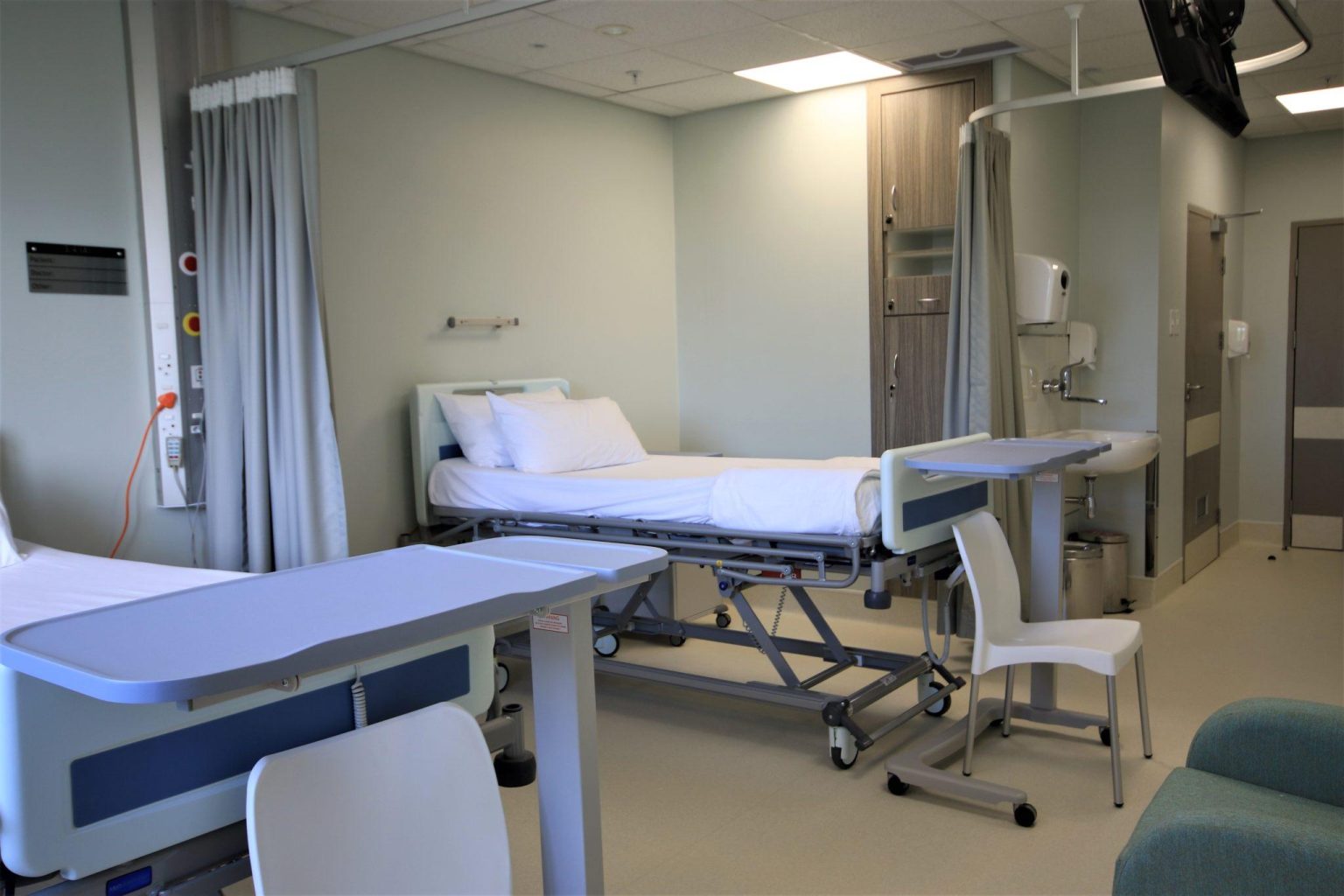 Spacious two-bed ward at Shelly Beach Hospital